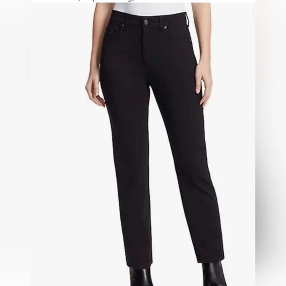 NWT Gloria Vanderbilt Amanda Slimming Jeans Black size 16 Short